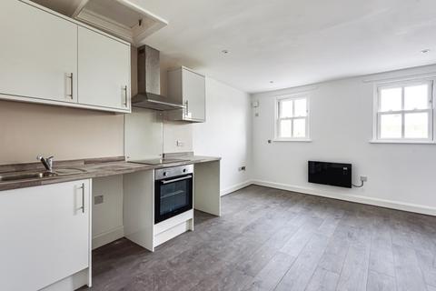 Studio to rent, New Cross Road, New Cross, London, SE14