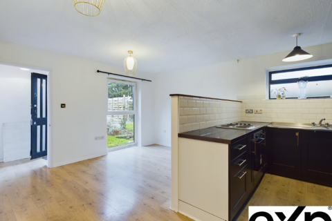 1 bedroom apartment for sale, Richmond Road, Romford RM1