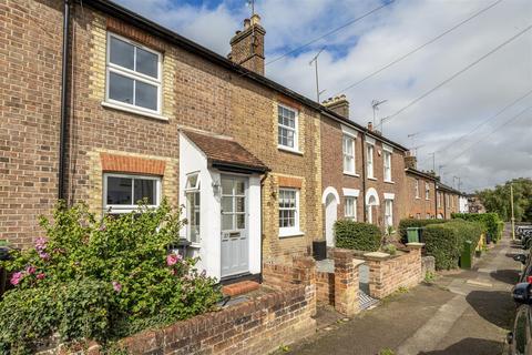 2 bedroom terraced house for sale, Cravells Road, Harpenden