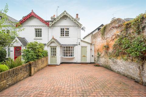 2 bedroom semi-detached house for sale, Station Road, Sunningdale