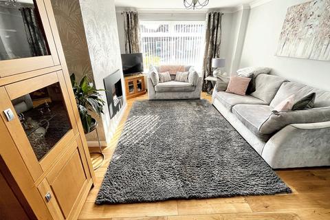 3 bedroom detached house for sale, Felton Close, Bury, BL9