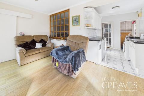 3 bedroom semi-detached house for sale, Duncroft Avenue, Gedling, Nottingham
