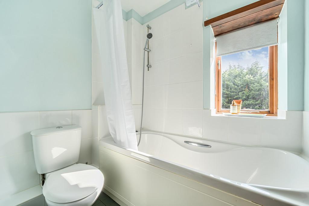 1346851-7-68b961a1d6b46