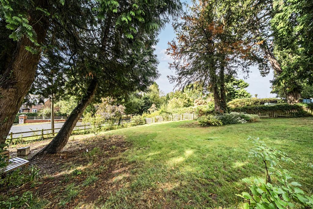 1346851-13-68b963ca5a887