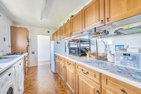 undefined, Broadleaze, Down Ampney, Cirencester, Gloucestershire, GL7