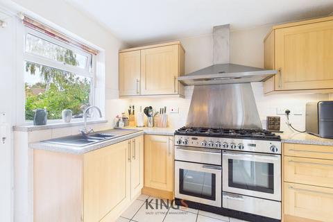 4 bedroom detached house for sale, The Paddock, Hatfield, AL10