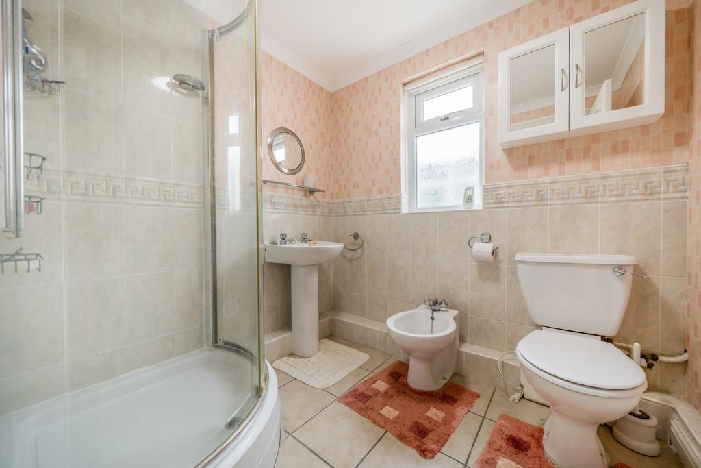 Bedroom Four En-suite