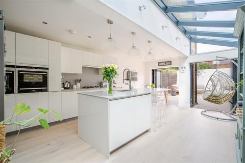 4 bedroom terraced house for sale, Albany Road, Windsor