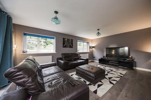undefined, Scarletts Close, Uckfield