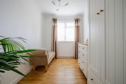 3 bedroom maisonette for sale, Keeler Close, Windsor