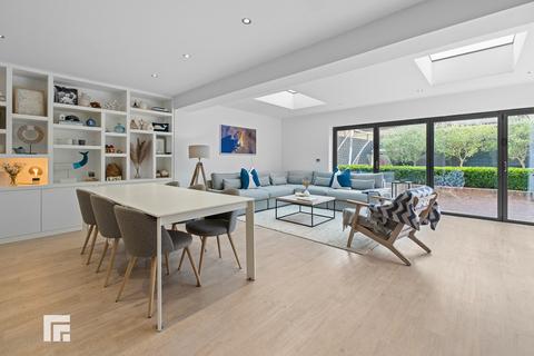 5 bedroom detached house for sale, Coed Y Wenallt, Rhiwbina, Cardiff