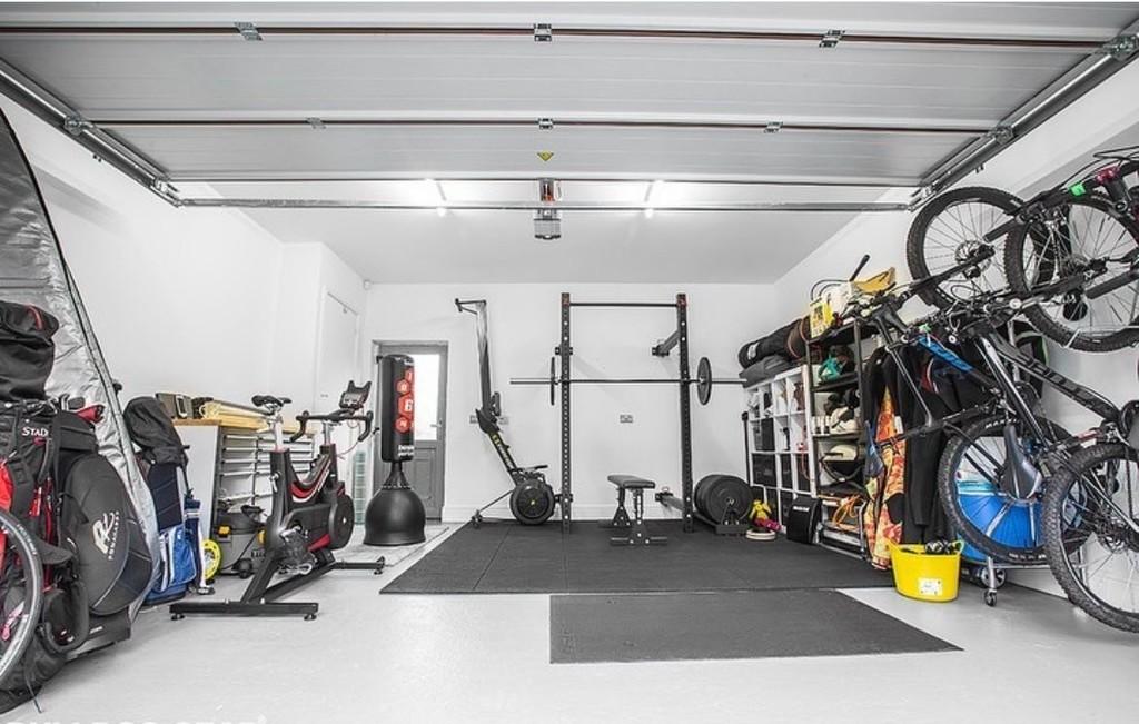Garage Vendor