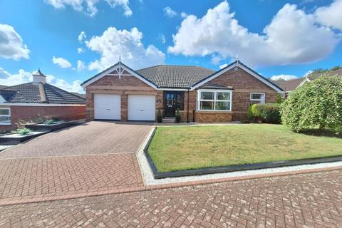 3 bedroom detached bungalow for sale, Cedar Court, Bridlington YO16