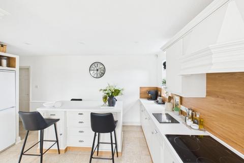 3 bedroom detached bungalow for sale, Cedar Court, Bridlington YO16