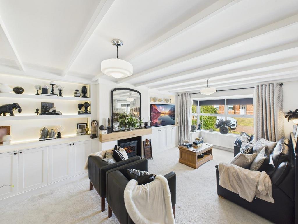 CAM04169 G0-PR0139-STILL036.jpg