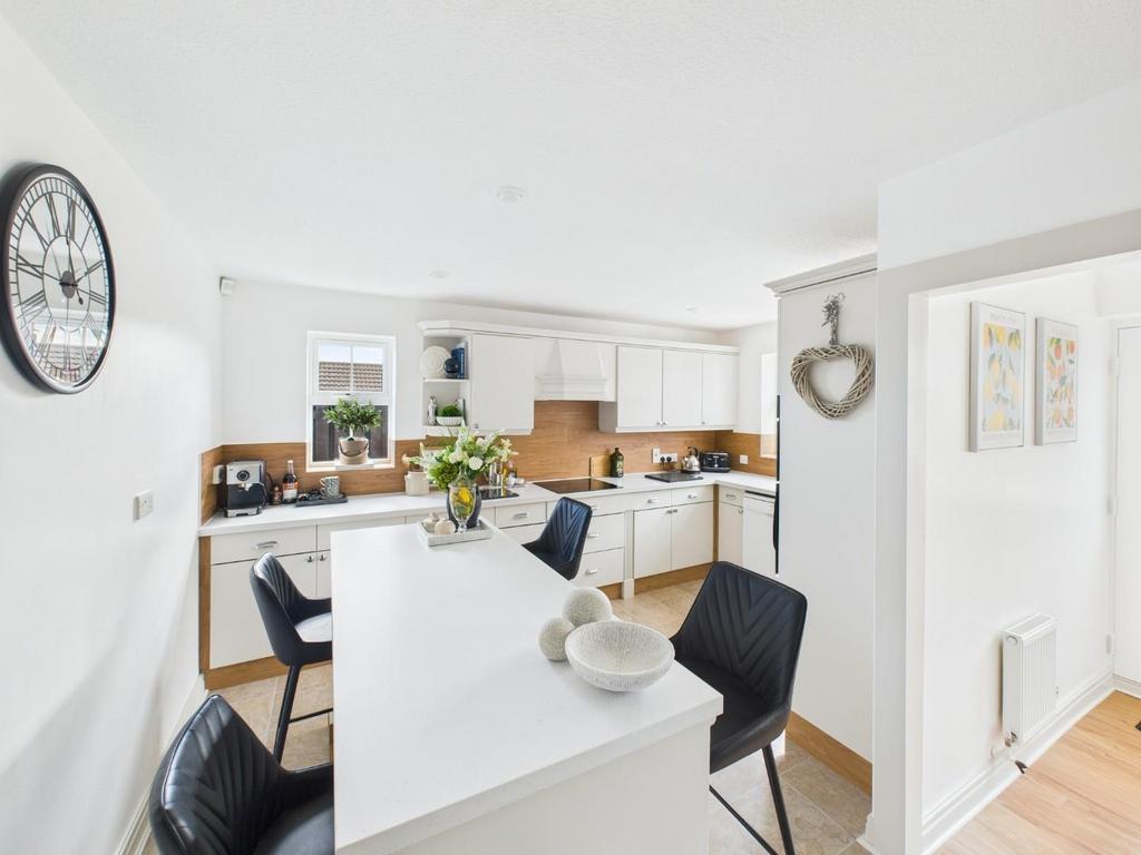 CAM04169 G0-PR0139-STILL002.jpg