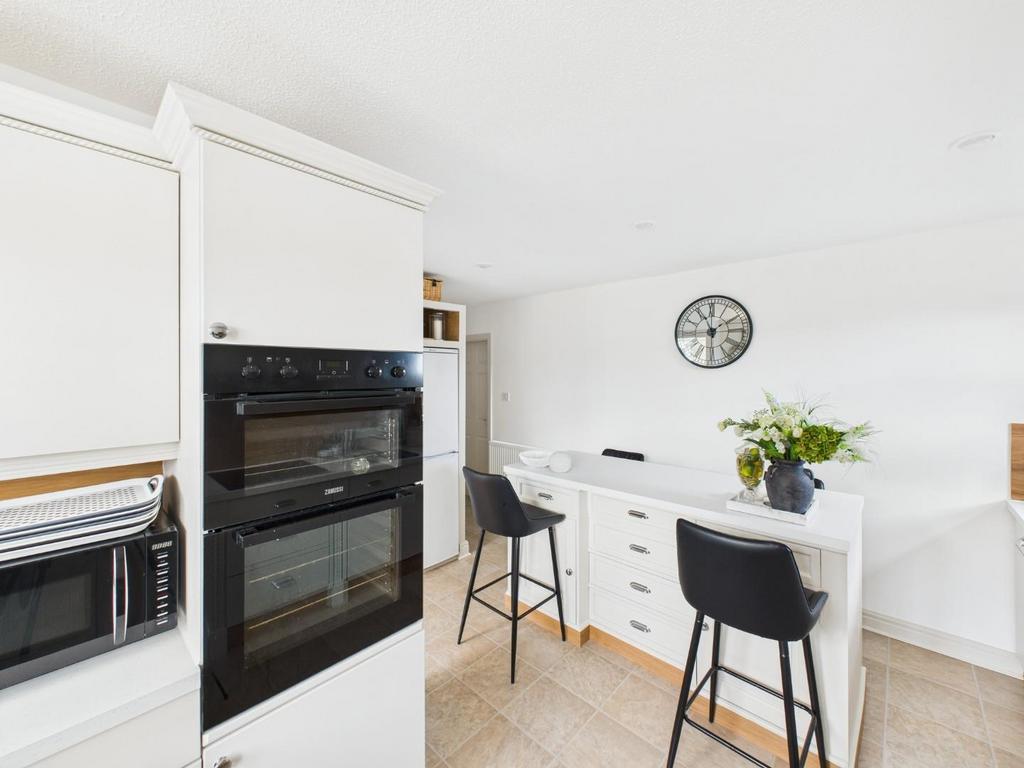 CAM04169 G0-PR0139-STILL005.jpg