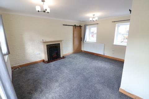 2 bedroom detached house to rent, Dale Road, Elloughton, Brough