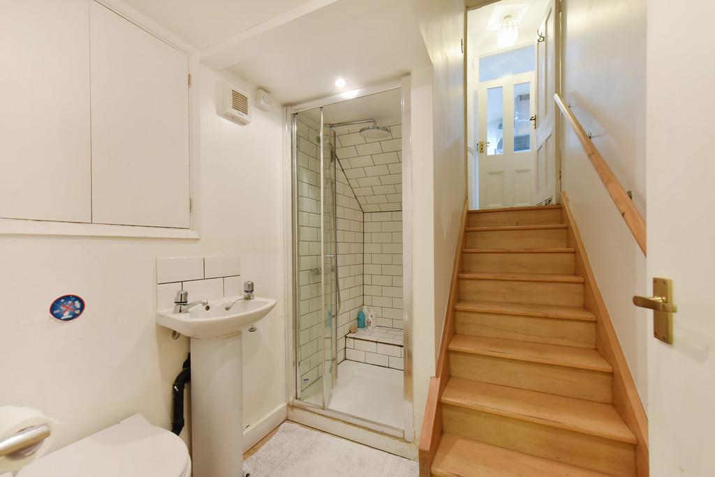 22 Meynell Crescent (12)