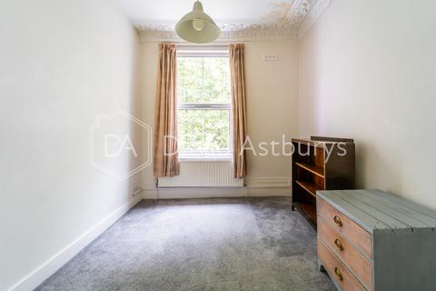 2 bedroom apartment to rent, Great North Road, Highgate, London