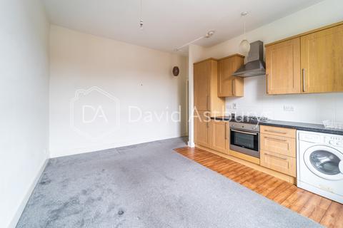 2 bedroom apartment to rent, Great North Road, Highgate, London