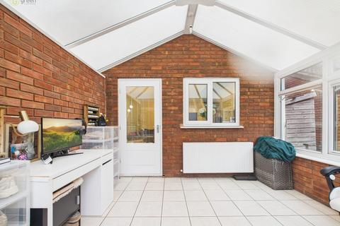 98 Blakemore Drive, Sutton Coldfield, B75 7RW