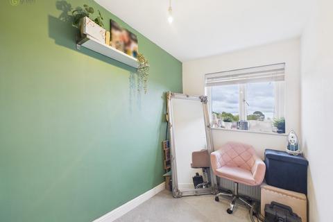 98 Blakemore Drive, Sutton Coldfield, B75 7RW