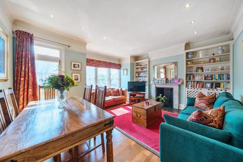 Replingham Road, London, SW18
