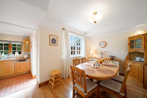 undefined, Asmuns Place, Hampstead Garden Suburb, NW11