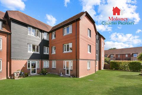 1 bedroom apartment for sale, Central Tenterden, Kent TN30