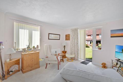 1 bedroom apartment for sale, Central Tenterden, Kent TN30