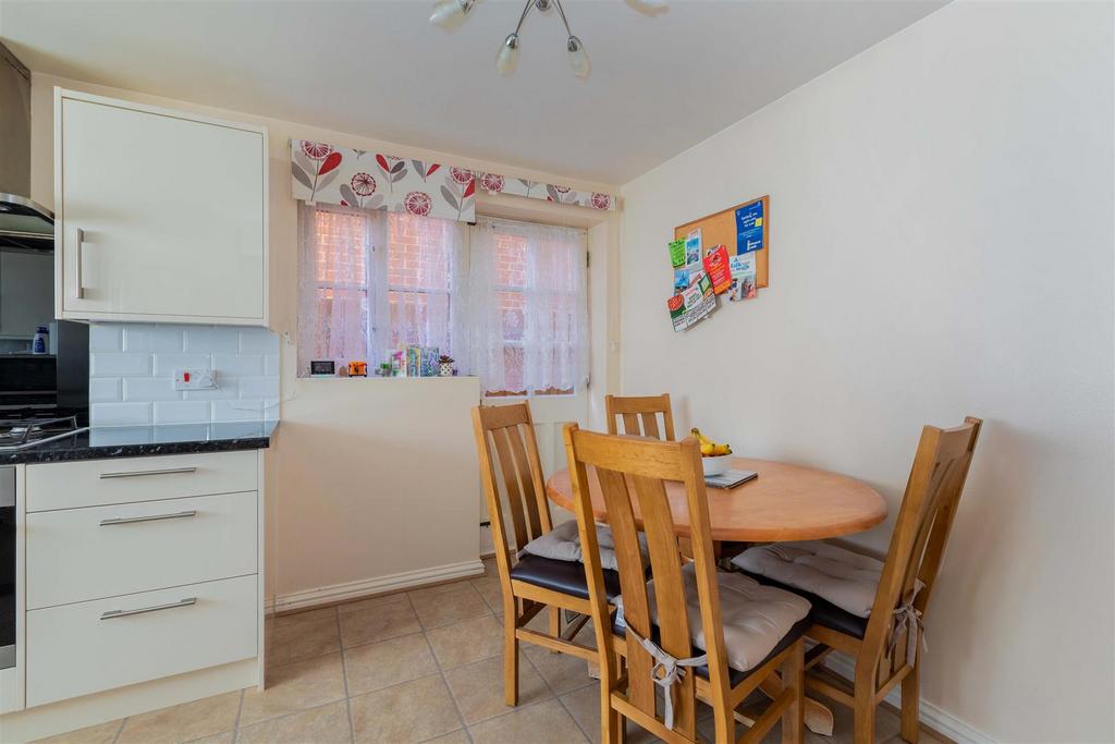 20 Earls Road-6.jpg