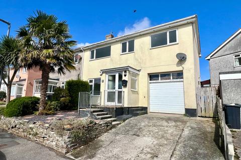 1 Daniels Close, St Austell, PL25 3HF