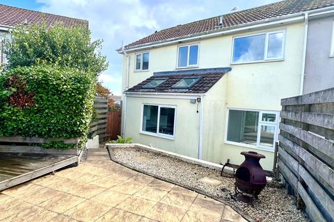 1 Daniels Close, St Austell, PL25 3HF