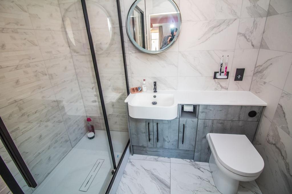 En-suite.