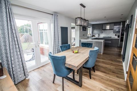 4 bedroom detached house for sale, Delton Close, Fatfield, Washington, NE38