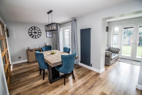 4 bedroom detached house for sale, Delton Close, Fatfield, Washington, NE38