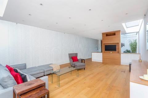 undefined, Horseferry Road, London, SW1P