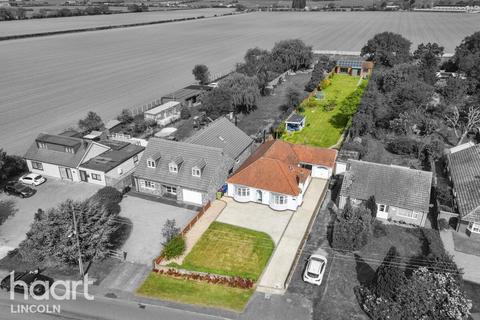 5 bedroom detached bungalow for sale, School Lane, Broadholme