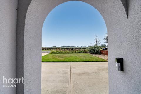 undefined, School Lane, Broadholme