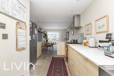 62 Crofters Mead, Croydon, CR0 9HT