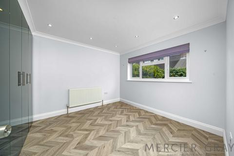 103 Wheatcroft, Cheshunt, Waltham Cross, EN7 6JT