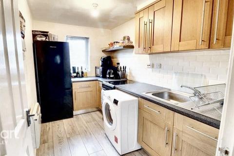 undefined, Colin Road, Luton