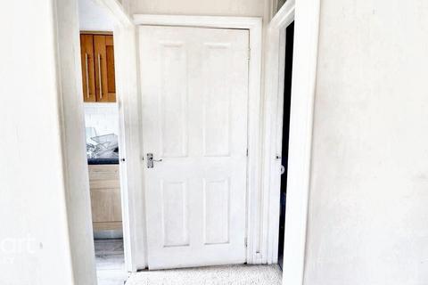 undefined, Colin Road, Luton