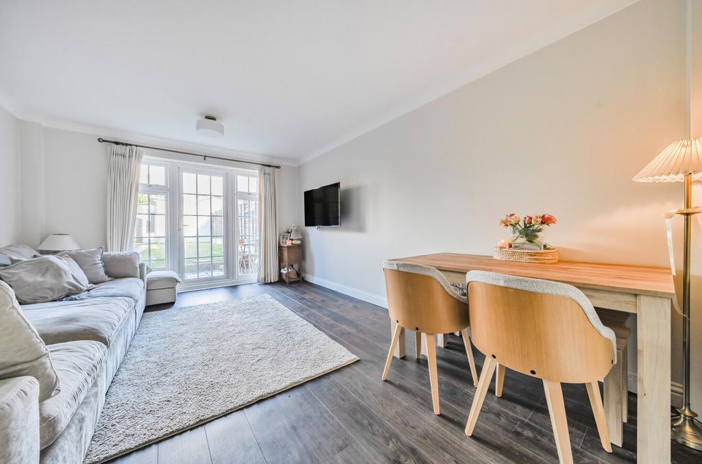 1349515-22-68c2ef...