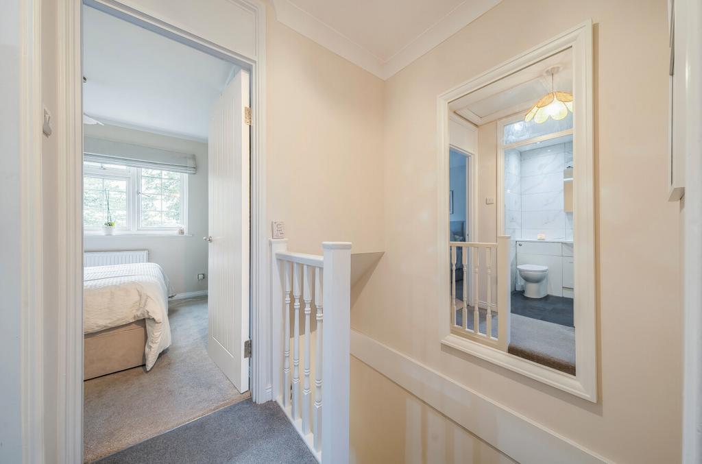 1349515-9-68c2ef2...