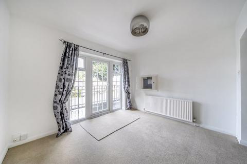 12 Warren Road, Purley, CR8 1AA
