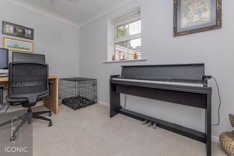 15 Marriott Chase, Taverham, Norwich, NR8 6QQ