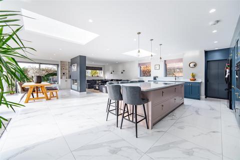 5 bedroom detached house for sale, Runnymede Road, Darras hall NE20