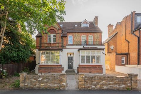 2 bedroom flat for sale, Ambleside Avenue, Streatham, London, SW16